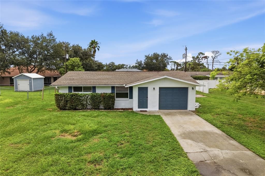 For Sale: $250,000 (2 beds, 1 baths, 1194 Square Feet)