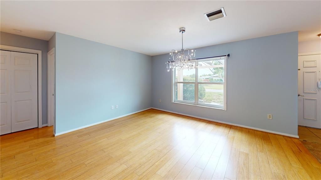 For Rent: $2,995 (3 beds, 2 baths, 1922 Square Feet)