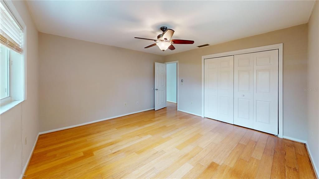 For Rent: $2,995 (3 beds, 2 baths, 1922 Square Feet)