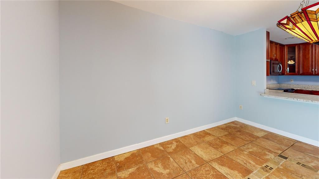 For Rent: $2,995 (3 beds, 2 baths, 1922 Square Feet)