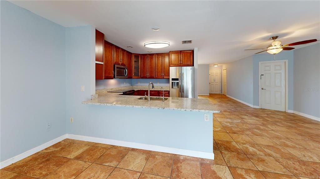 For Rent: $2,995 (3 beds, 2 baths, 1922 Square Feet)
