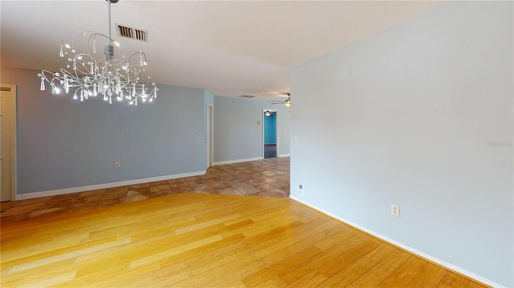 For Rent: $2,995 (3 beds, 2 baths, 1922 Square Feet)