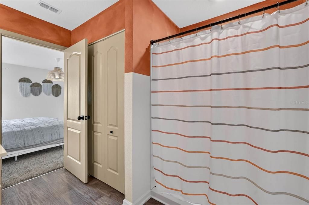 For Sale: $335,000 (3 beds, 2 baths, 1655 Square Feet)