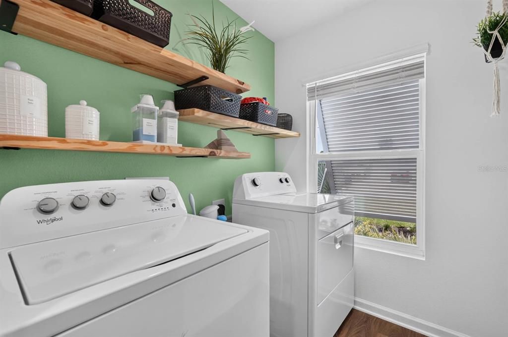 For Sale: $335,000 (3 beds, 2 baths, 1655 Square Feet)
