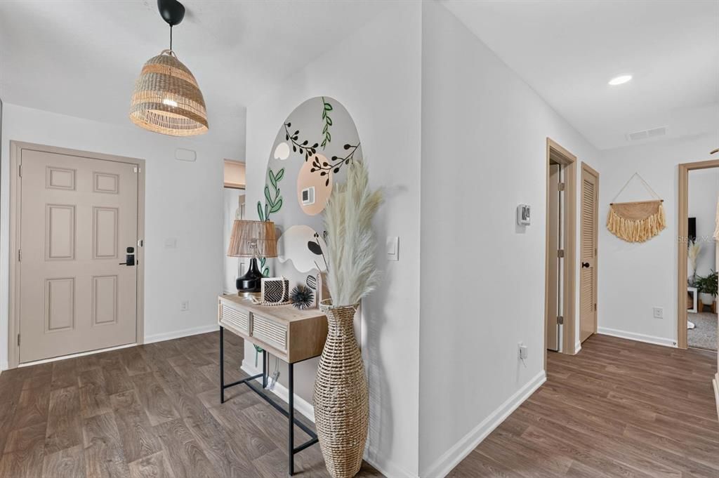 For Sale: $335,000 (3 beds, 2 baths, 1655 Square Feet)