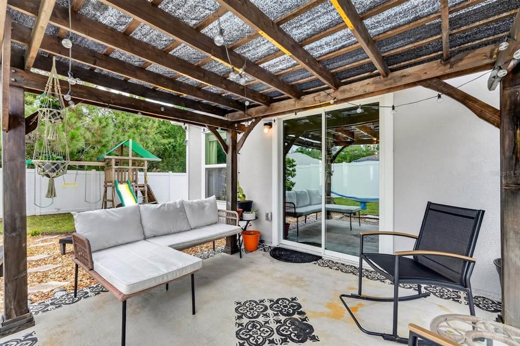 For Sale: $335,000 (3 beds, 2 baths, 1655 Square Feet)