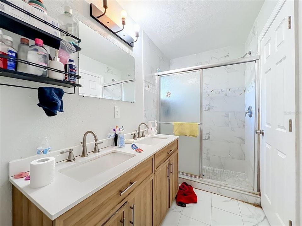 For Sale: $430,000 (5 beds, 3 baths, 2130 Square Feet)