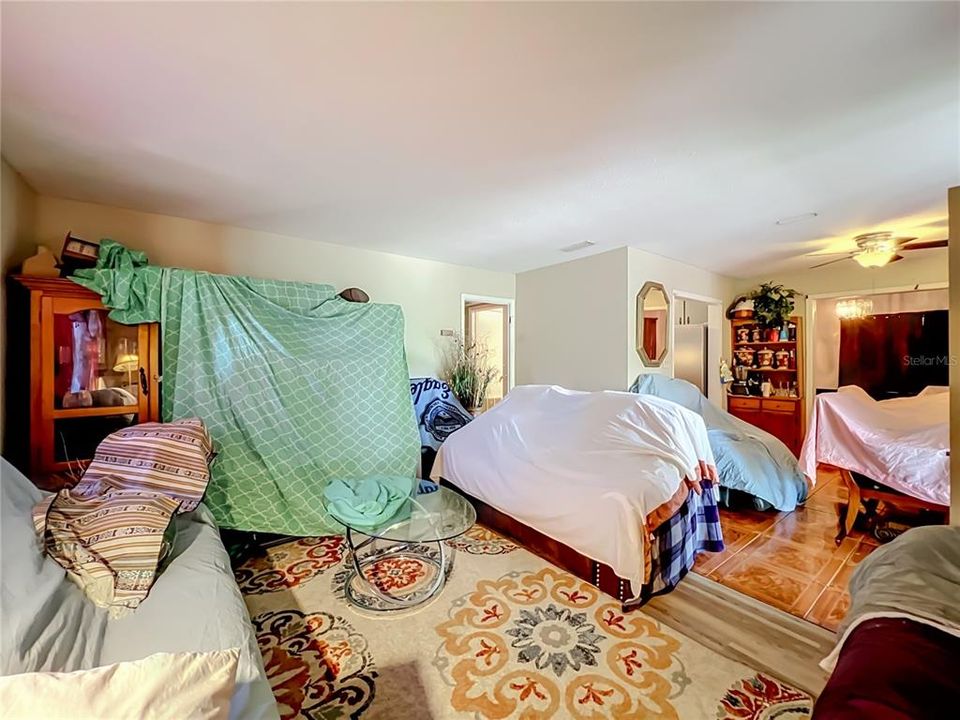 For Sale: $430,000 (5 beds, 3 baths, 2130 Square Feet)