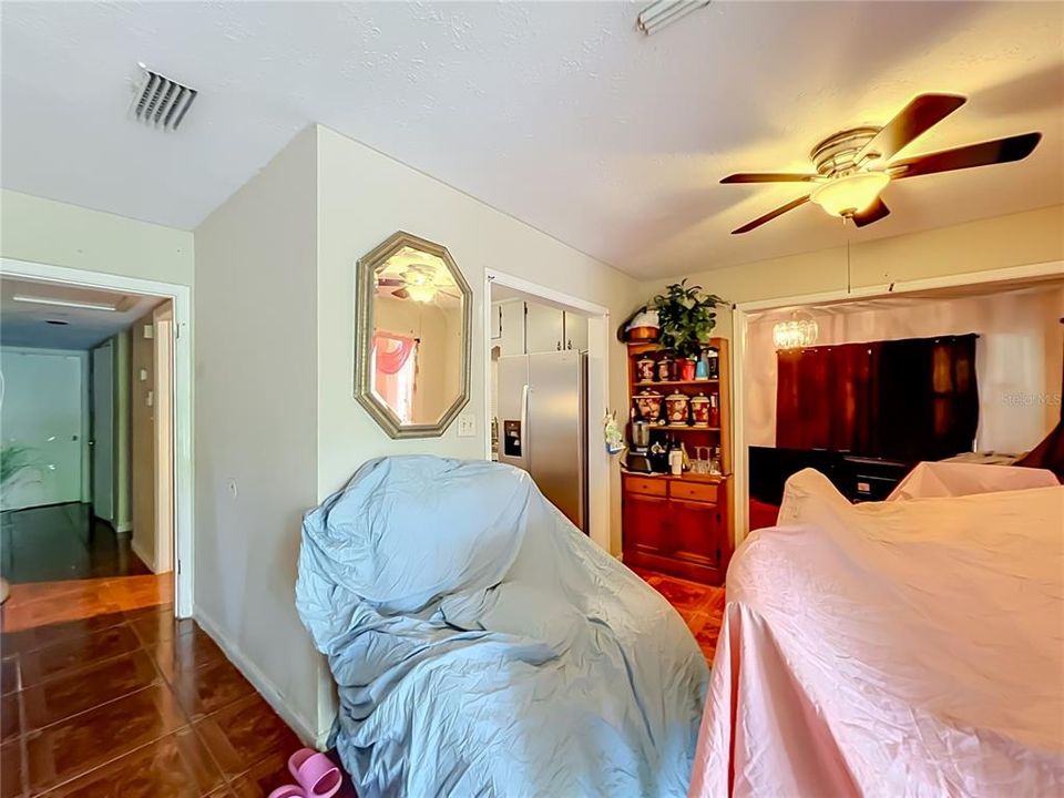 For Sale: $430,000 (5 beds, 3 baths, 2130 Square Feet)