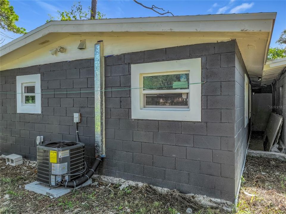 For Sale: $430,000 (5 beds, 3 baths, 2130 Square Feet)