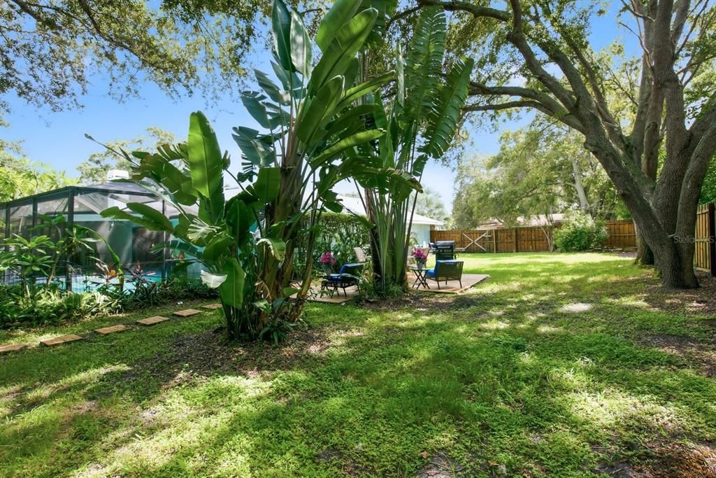 Под контрактом: $600,000 (3 спален, 2 ванн, 1820 Квадратных фут)