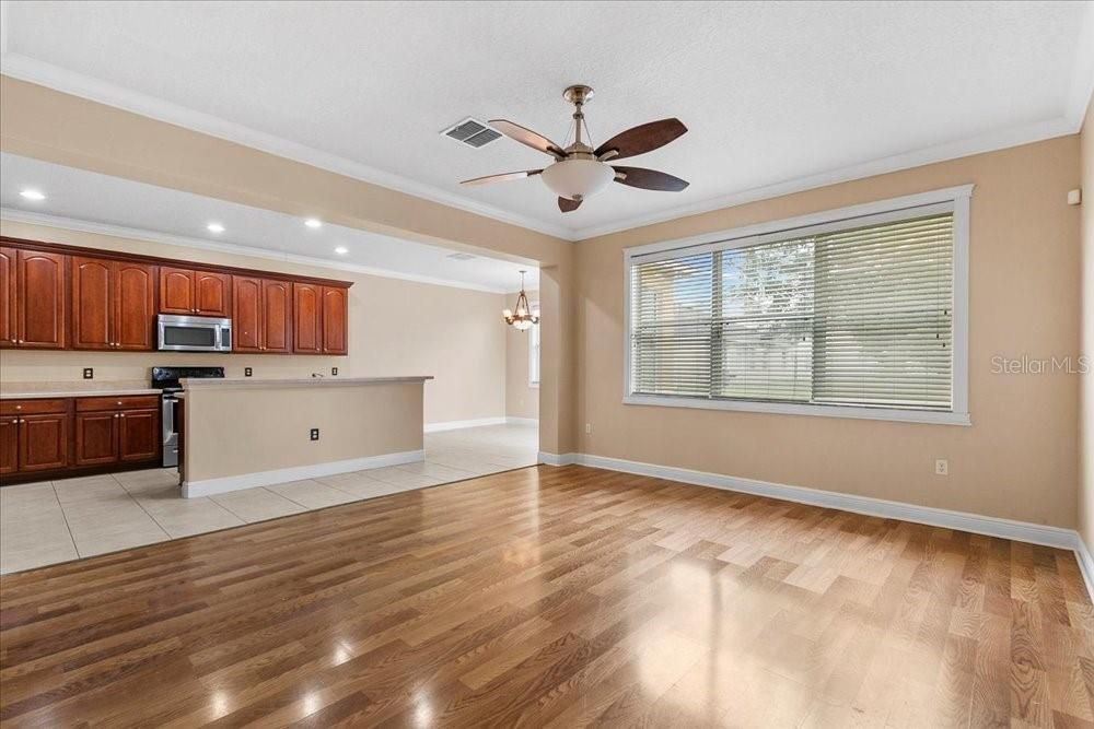 For Rent: $3,000 (4 beds, 3 baths, 3132 Square Feet)