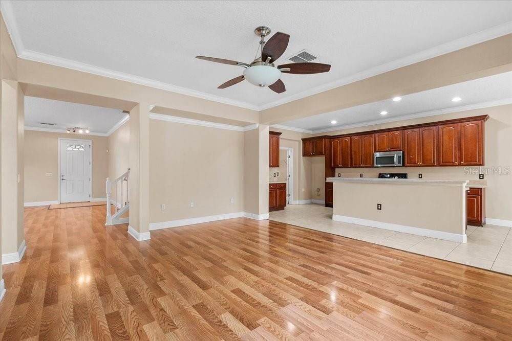 For Rent: $3,000 (4 beds, 3 baths, 3132 Square Feet)
