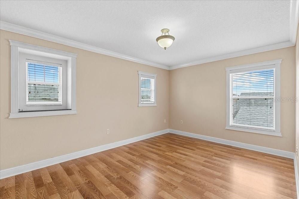 For Rent: $3,000 (4 beds, 3 baths, 3132 Square Feet)