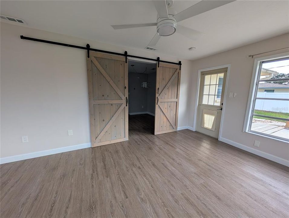 For Sale: $349,500 (2 beds, 2 baths, 1410 Square Feet)