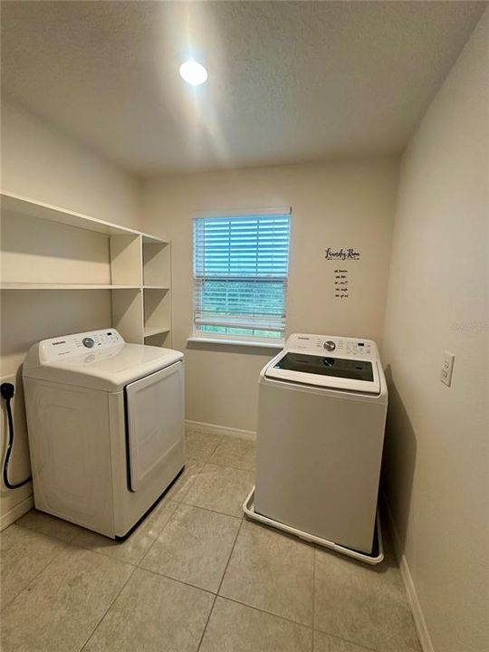 For Rent: $2,500 (4 beds, 2 baths, 2213 Square Feet)