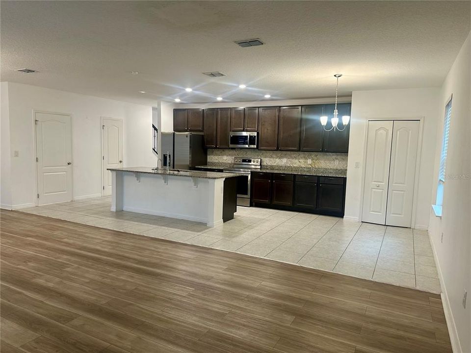 For Rent: $2,500 (4 beds, 2 baths, 2213 Square Feet)