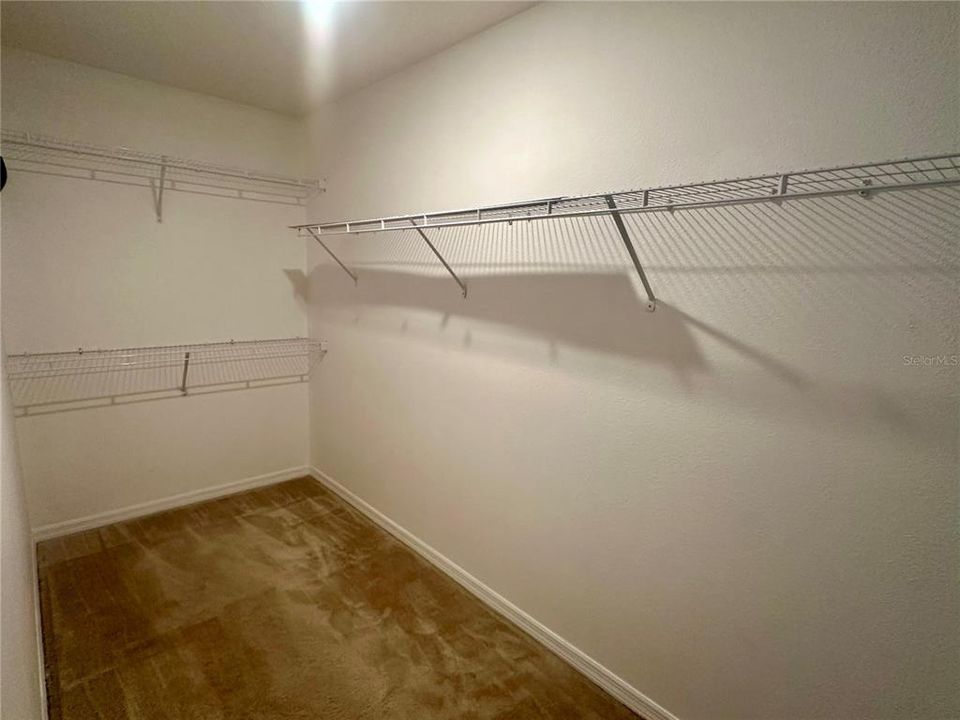 For Rent: $2,500 (4 beds, 2 baths, 2213 Square Feet)