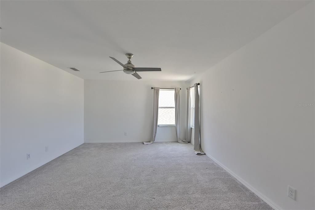 For Rent: $3,700 (3 beds, 2 baths, 2502 Square Feet)