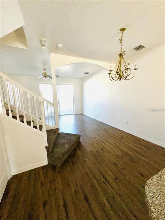 For Rent: $1,850 (3 beds, 2 baths, 1468 Square Feet)
