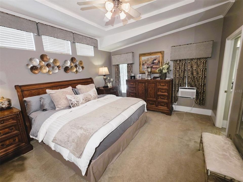 For Sale: $424,900 (3 beds, 2 baths, 2100 Square Feet)