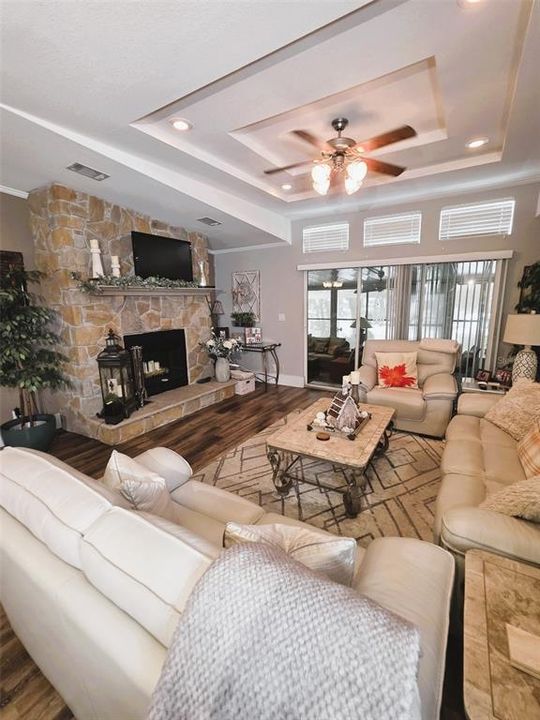 For Sale: $424,900 (3 beds, 2 baths, 2100 Square Feet)