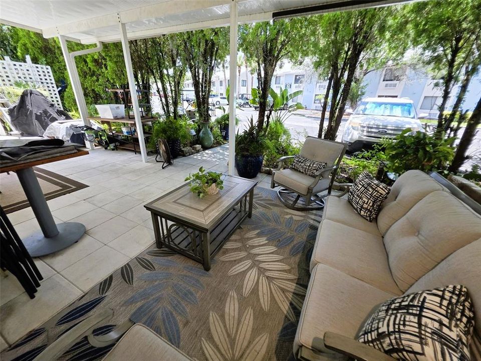 For Sale: $424,900 (3 beds, 2 baths, 2100 Square Feet)
