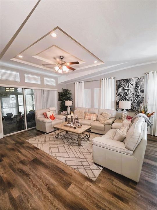 For Sale: $424,900 (3 beds, 2 baths, 2100 Square Feet)