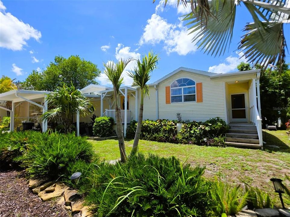 For Sale: $424,900 (3 beds, 2 baths, 2100 Square Feet)