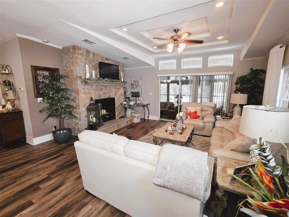 For Sale: $424,900 (3 beds, 2 baths, 2100 Square Feet)