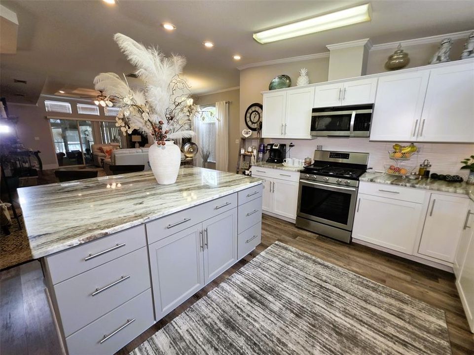 For Sale: $424,900 (3 beds, 2 baths, 2100 Square Feet)