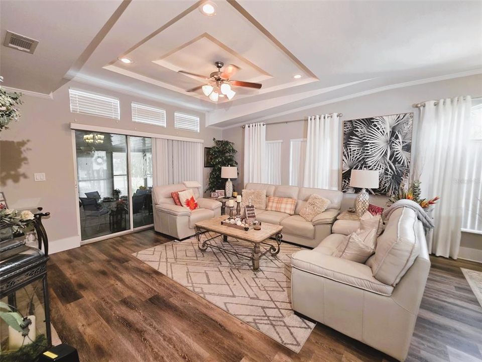 For Sale: $424,900 (3 beds, 2 baths, 2100 Square Feet)