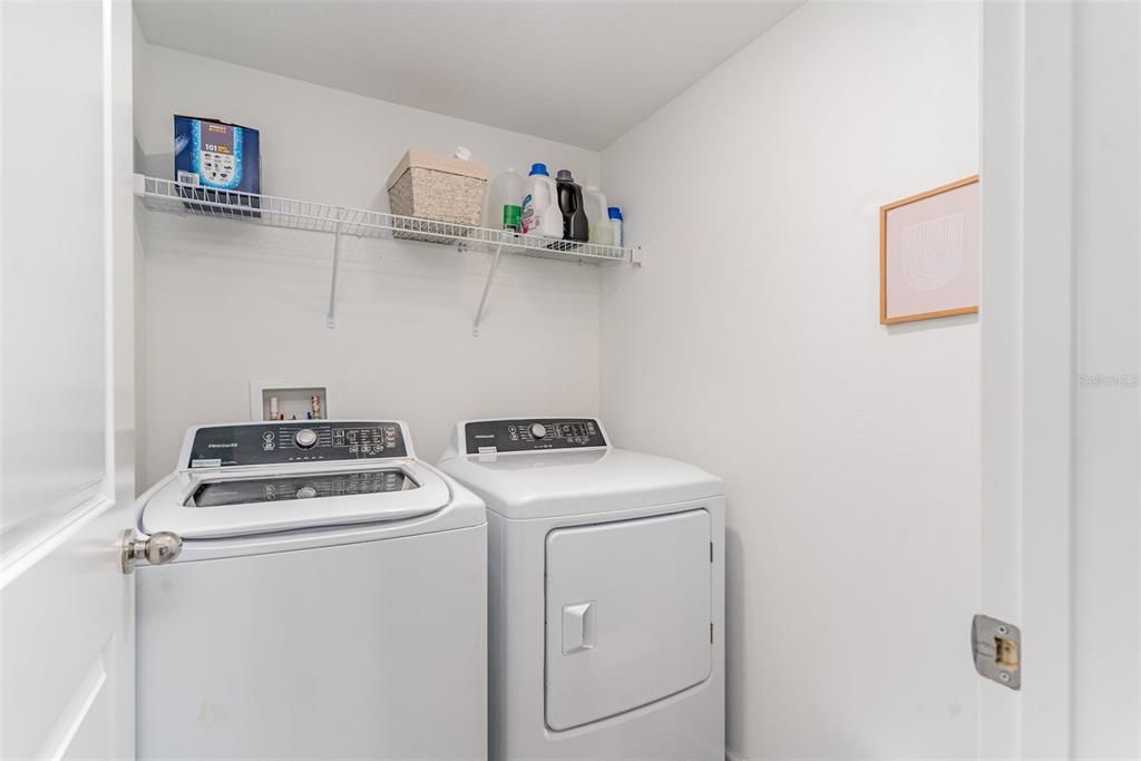 For Rent: $2,300 (3 beds, 2 baths, 1657 Square Feet)
