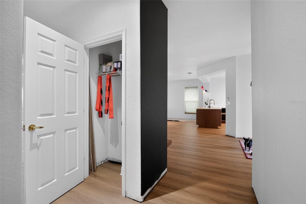 For Sale: $387,000 (2 beds, 2 baths, 3079 Square Feet)