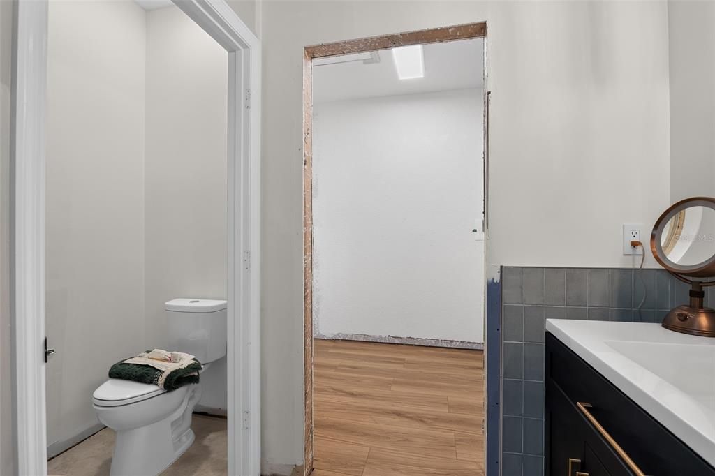 For Sale: $387,000 (2 beds, 2 baths, 3079 Square Feet)