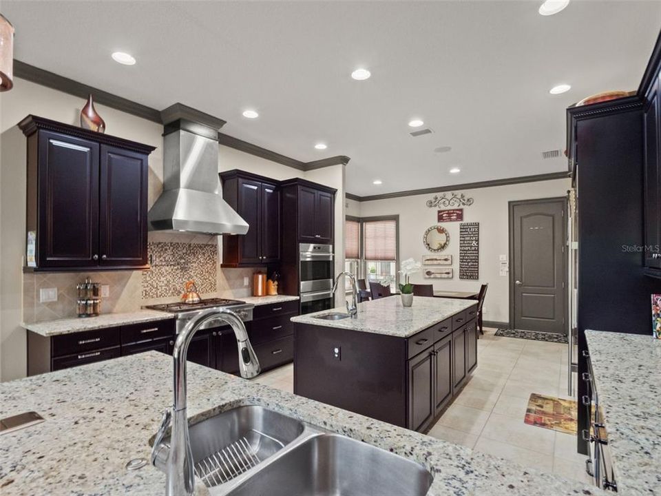 En Venta: $1,875,000 (6 camas, 7 baños, 5497 Pies cuadrados)