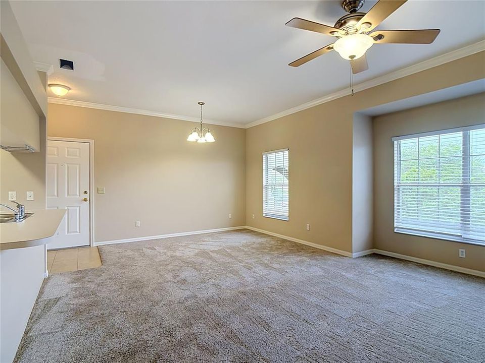 For Rent: $1,450 (2 beds, 2 baths, 1017 Square Feet)
