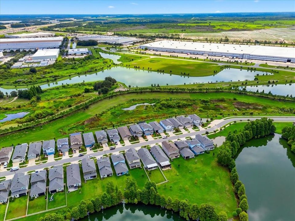 На продажу: $469,900 (4 спален, 3 ванн, 2500 Квадратных фут)
