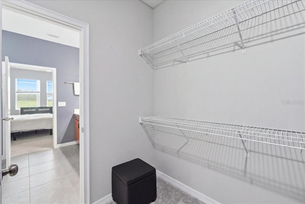 На продажу: $469,900 (4 спален, 3 ванн, 2500 Квадратных фут)