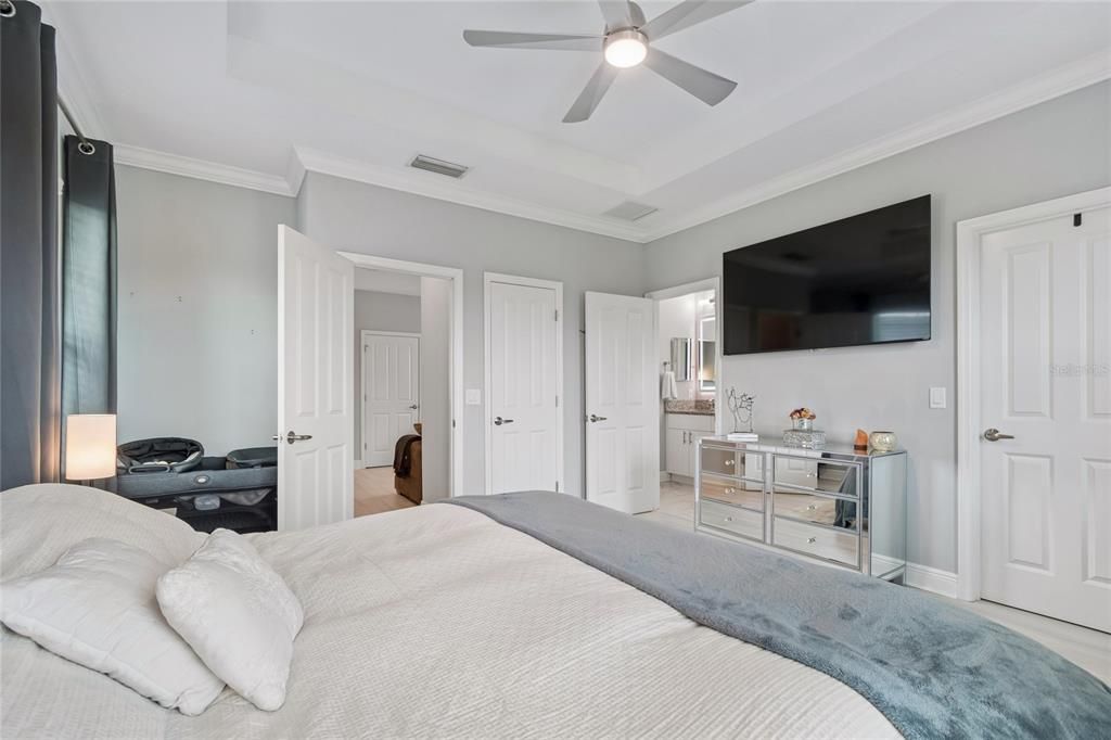 For Sale: $420,000 (3 beds, 2 baths, 1596 Square Feet)
