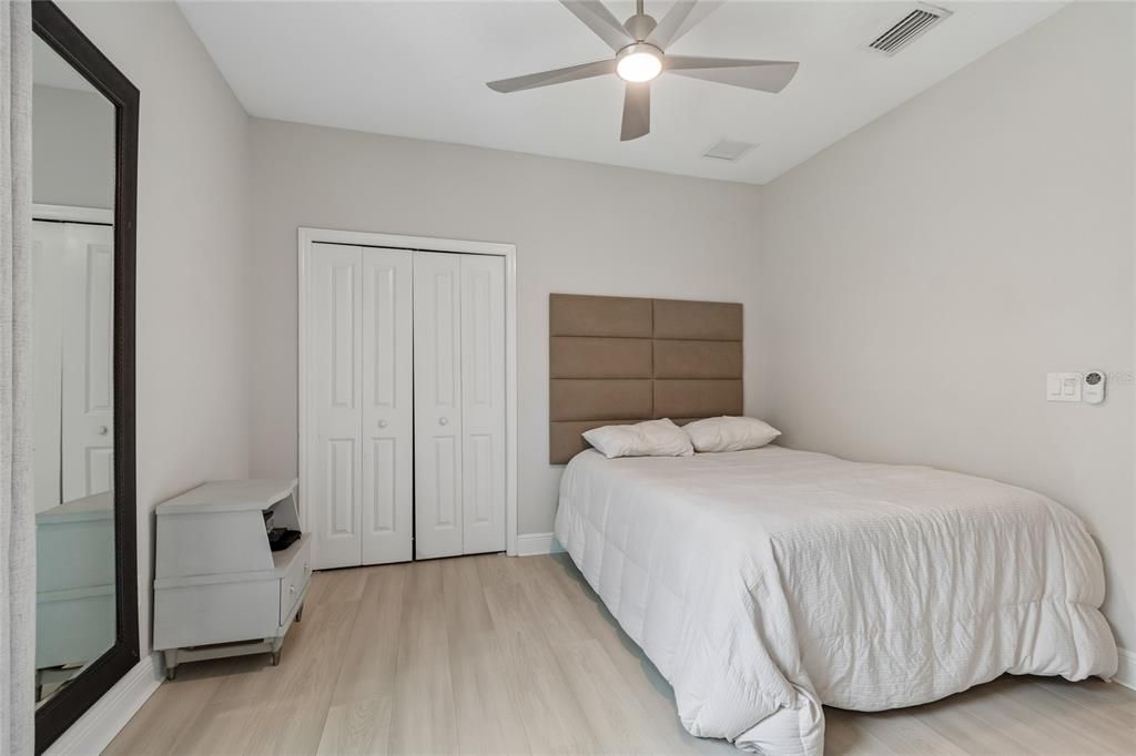 For Sale: $420,000 (3 beds, 2 baths, 1596 Square Feet)