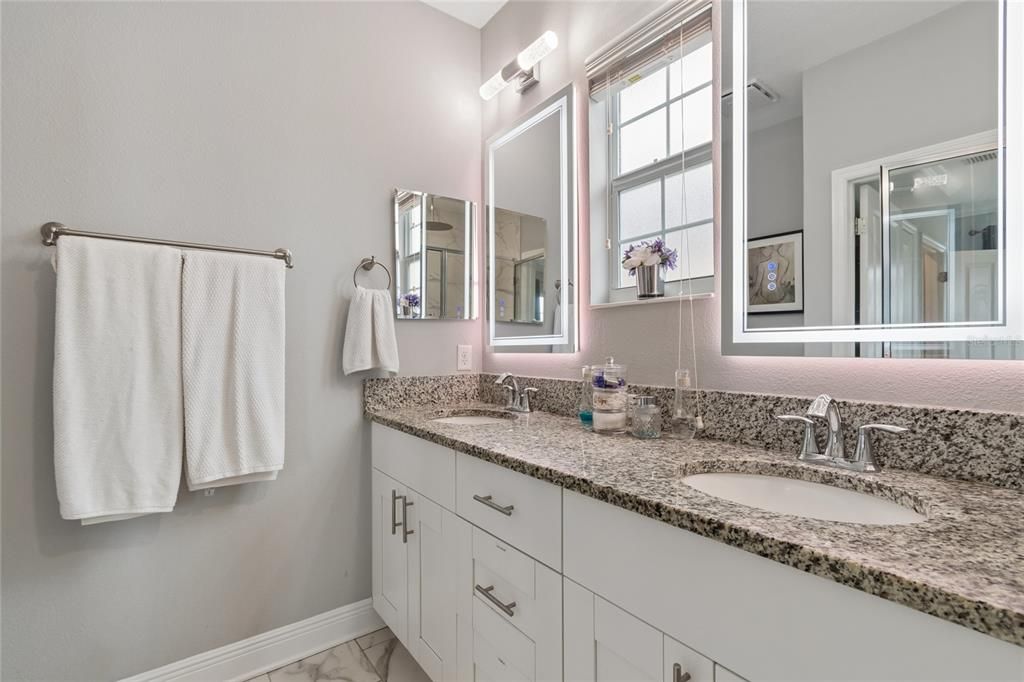 For Sale: $420,000 (3 beds, 2 baths, 1596 Square Feet)