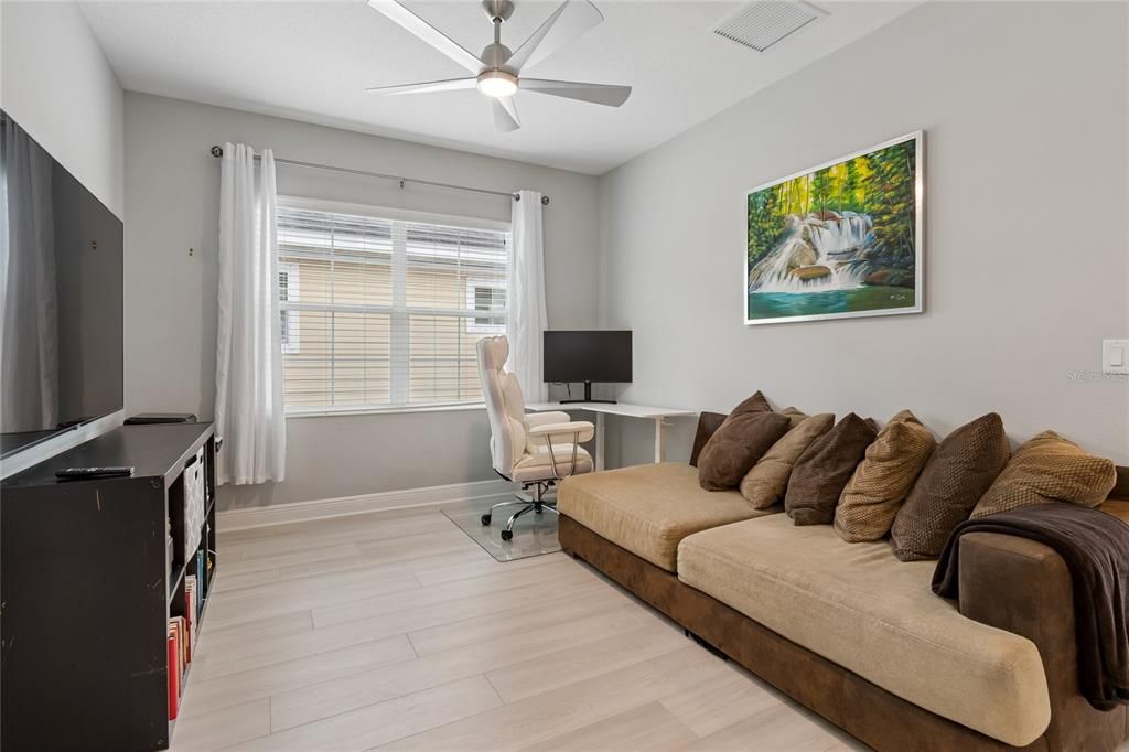 For Sale: $420,000 (3 beds, 2 baths, 1596 Square Feet)