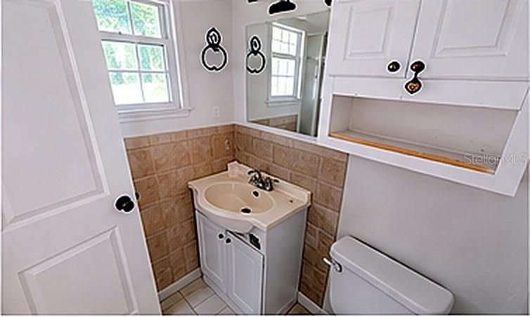 For Sale: $214,900 (3 beds, 1 baths, 1404 Square Feet)