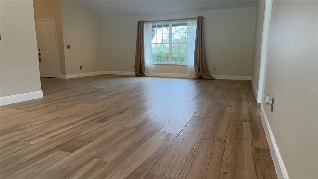 For Rent: $5,500 (4 beds, 2 baths, 2440 Square Feet)