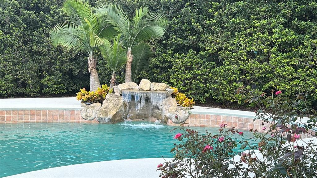 For Rent: $5,500 (4 beds, 2 baths, 2440 Square Feet)