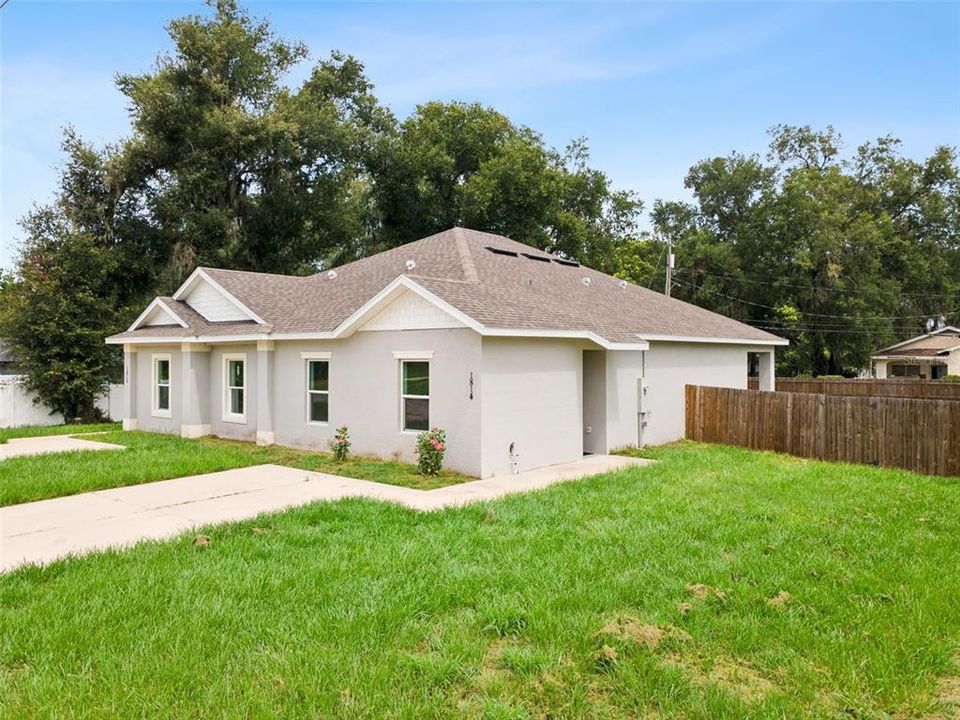 En Venta: $499,900 (6 camas, 0 baños, 2446 Pies cuadrados)
