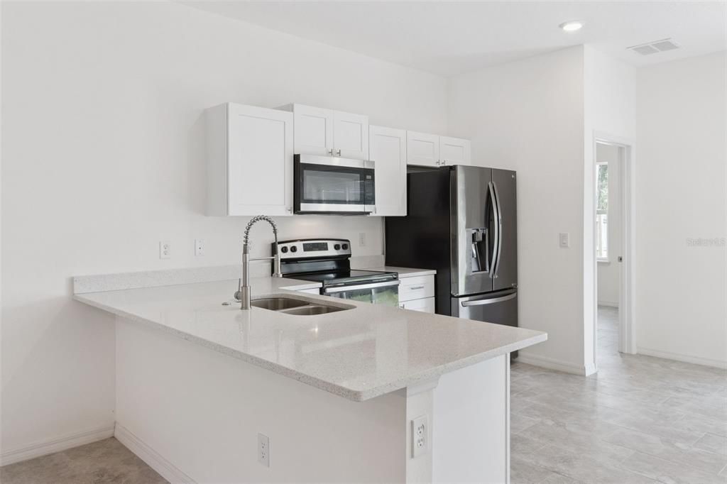 En Venta: $499,900 (6 camas, 0 baños, 2446 Pies cuadrados)
