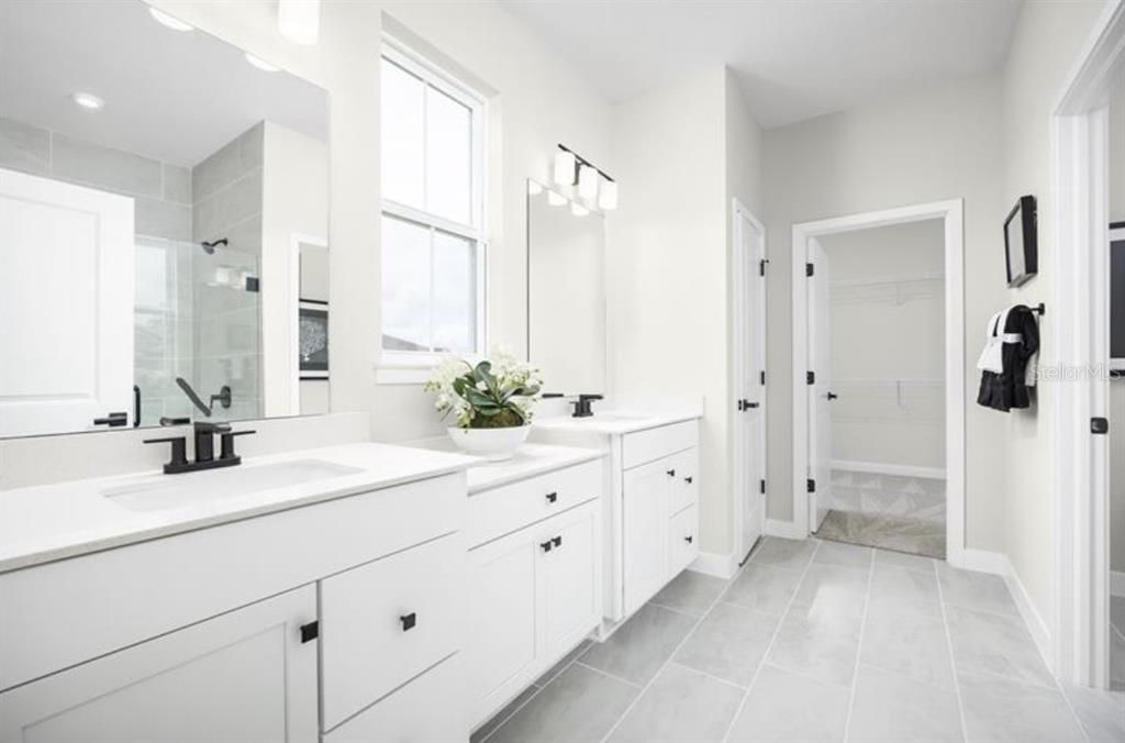 For Sale: $374,990 (4 beds, 2 baths, 2080 Square Feet)