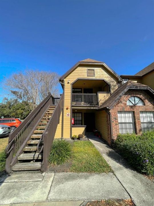 For Sale: $130,000 (1 beds, 1 baths, 708 Square Feet)